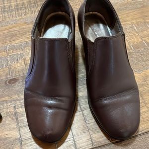 Women’s shoes
